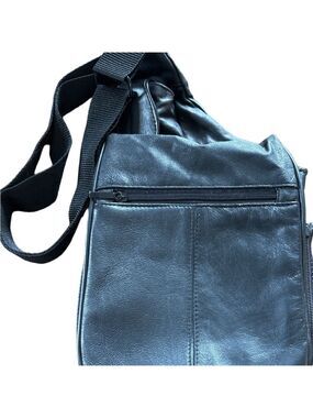 Buxton Black Leather Men's/Women’s Messenger Bag